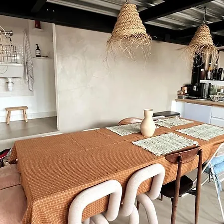 Holiday home Loft Familial Avec Grand Jardin Verdoyant Paris