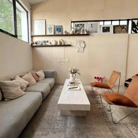 Holiday home Loft Familial Avec Grand Jardin Verdoyant
